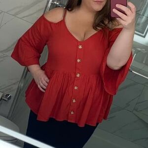 🆕RED GAUZE BUTTON COLD SHOULDER BELL SLEEVE TOP